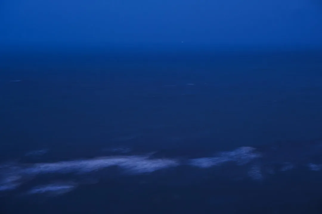 blue ocean water during daytime